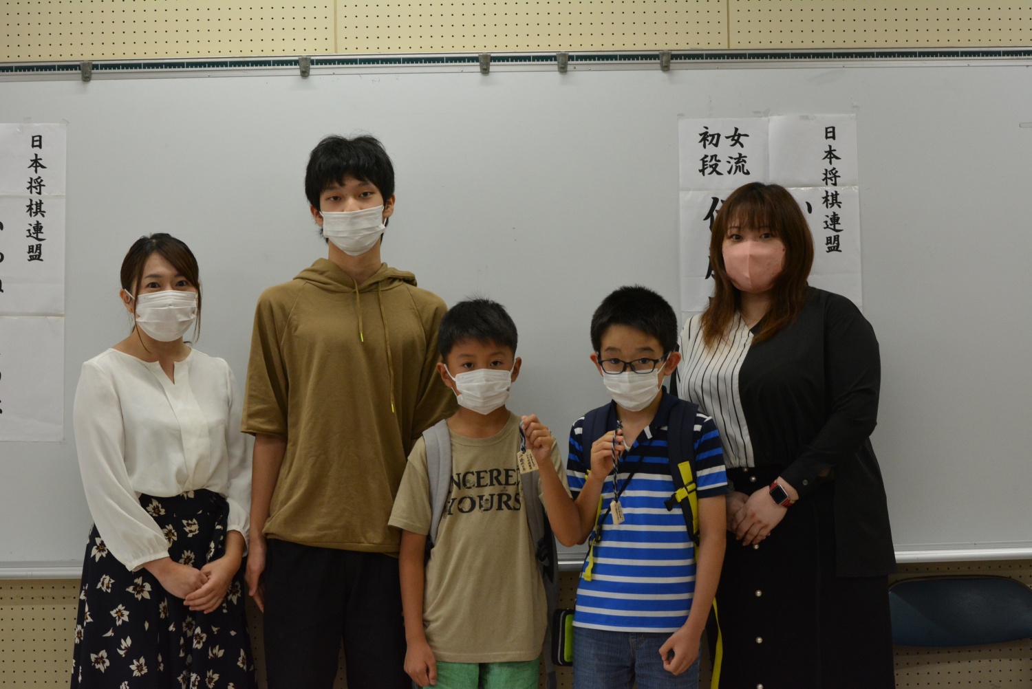 伊藤明日香女流師範と岩根忍女流三段による指導対局の様子 ２０２１年９月１２日 山本将棋教室